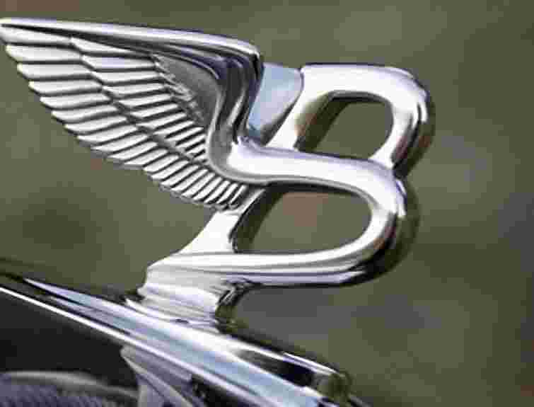 У розпорядженні "Укрзалізниці" за 3 млн – Mercedes, BMW, Bentley та Lexus