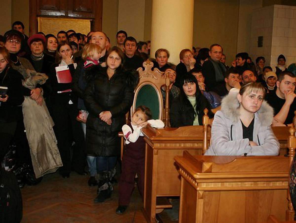 У Львові обговорили намір заборонити продаж алкоголю в МАФах
