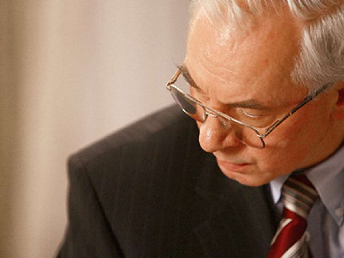 Азаров хоче створити нацраду з ОСББ