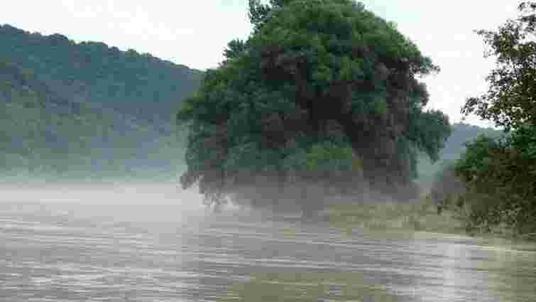 На Закарпатті прогнозують підняття до 2 м води в річках