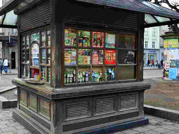 Алкоголю біля шкіл не повинно бути, – директор СШ № 51