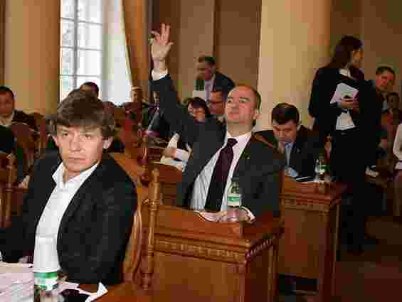 Депутати провалили ухвалу Садового щодо алкоголю і прийняли свою 