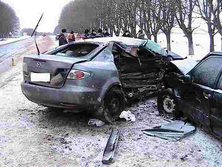 На дорогах України за добу загинуло 17 осіб