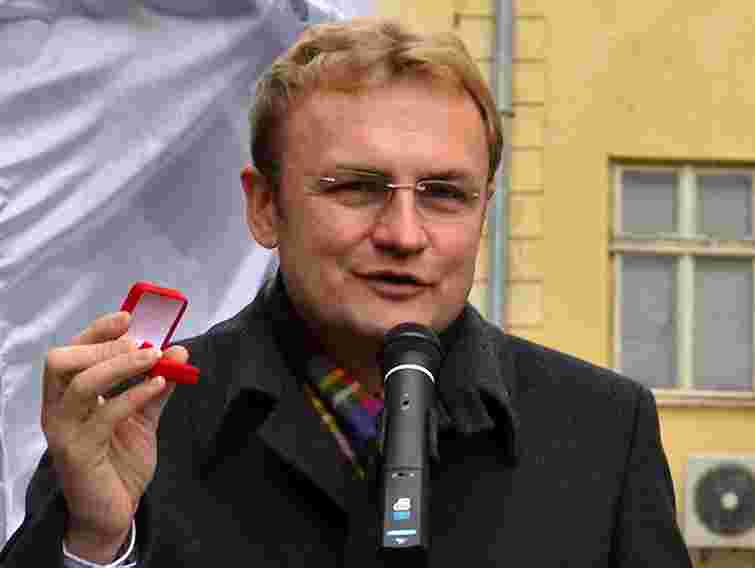 Вакарчук отримав золотий герб Львова за пам’ятник Івасюку