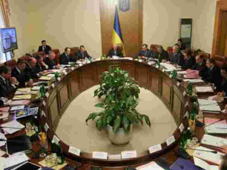 Кадрові зміни в уряді будуть не раніше весни, – експерт