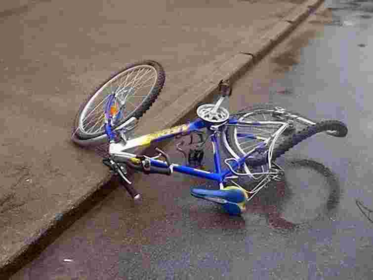 Водій автобуса збив п’яного велосипедиста