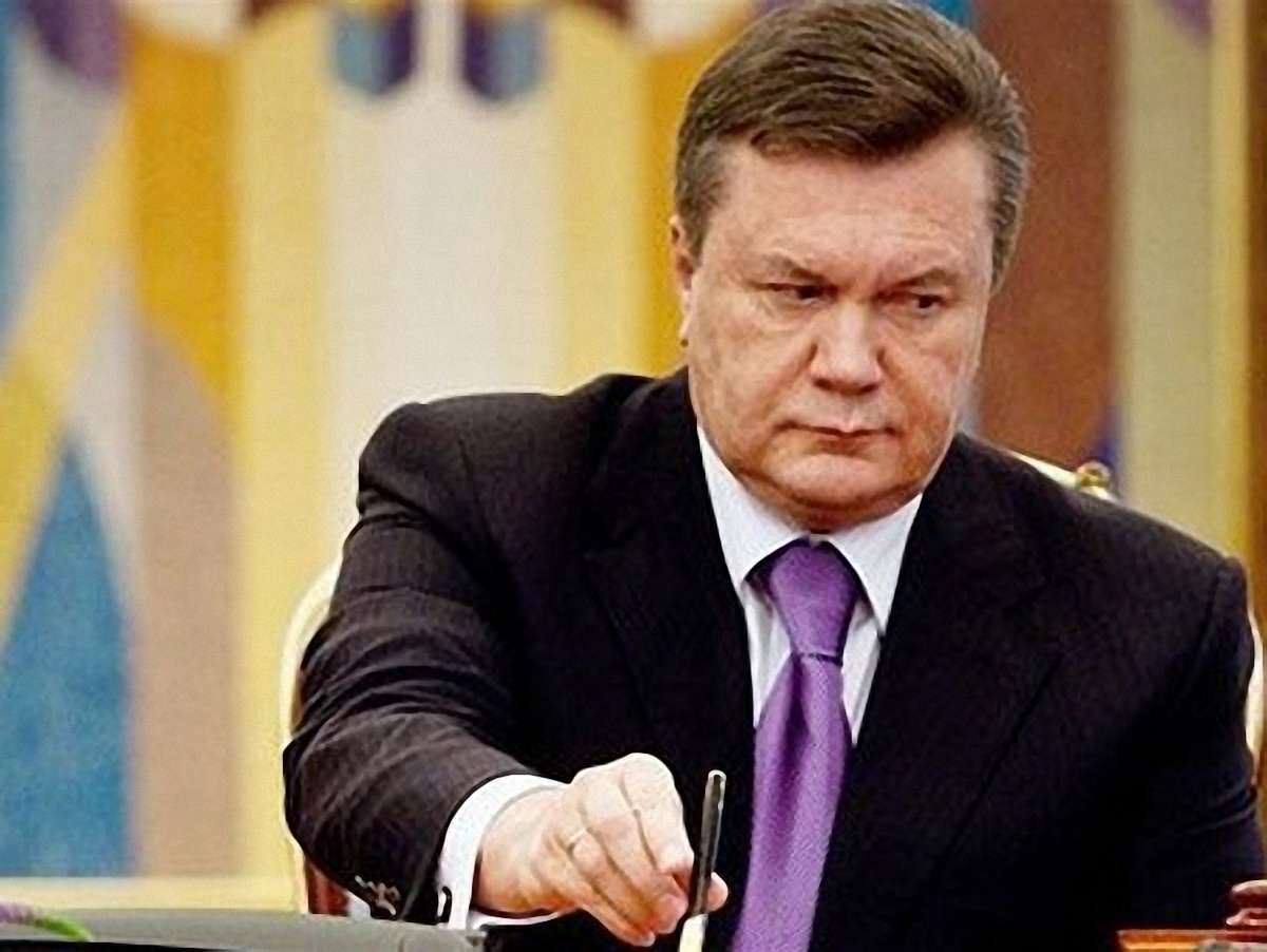 Янукович звільнив чотирьох заступників міністрів