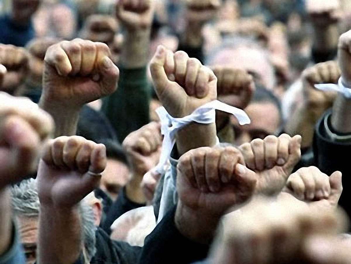 Українці готові до протестів через ціни, зарплати і звільнення