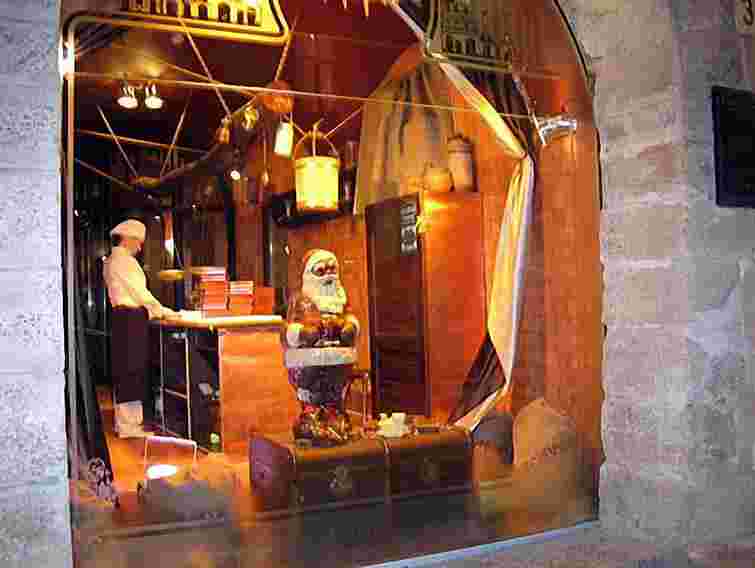 У Львові визначать найкраще оформлені святкові вітрини