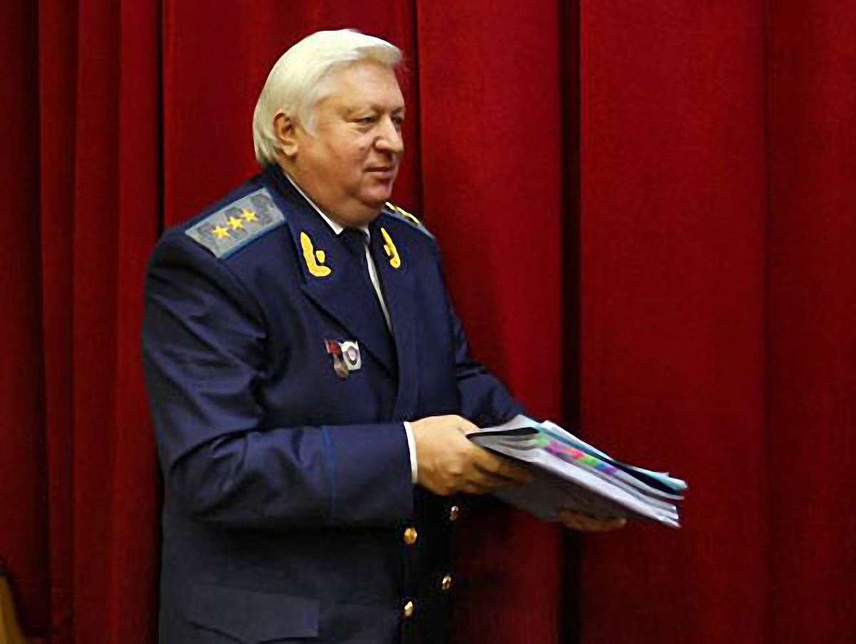 Янукович наказав Пшонці перевірити Ядуху