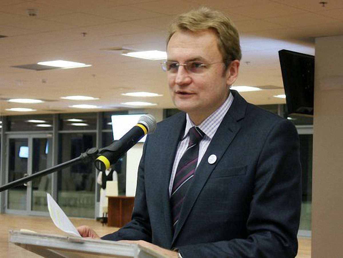 У Львові перевіряють дипломи комунальників, - Садовий