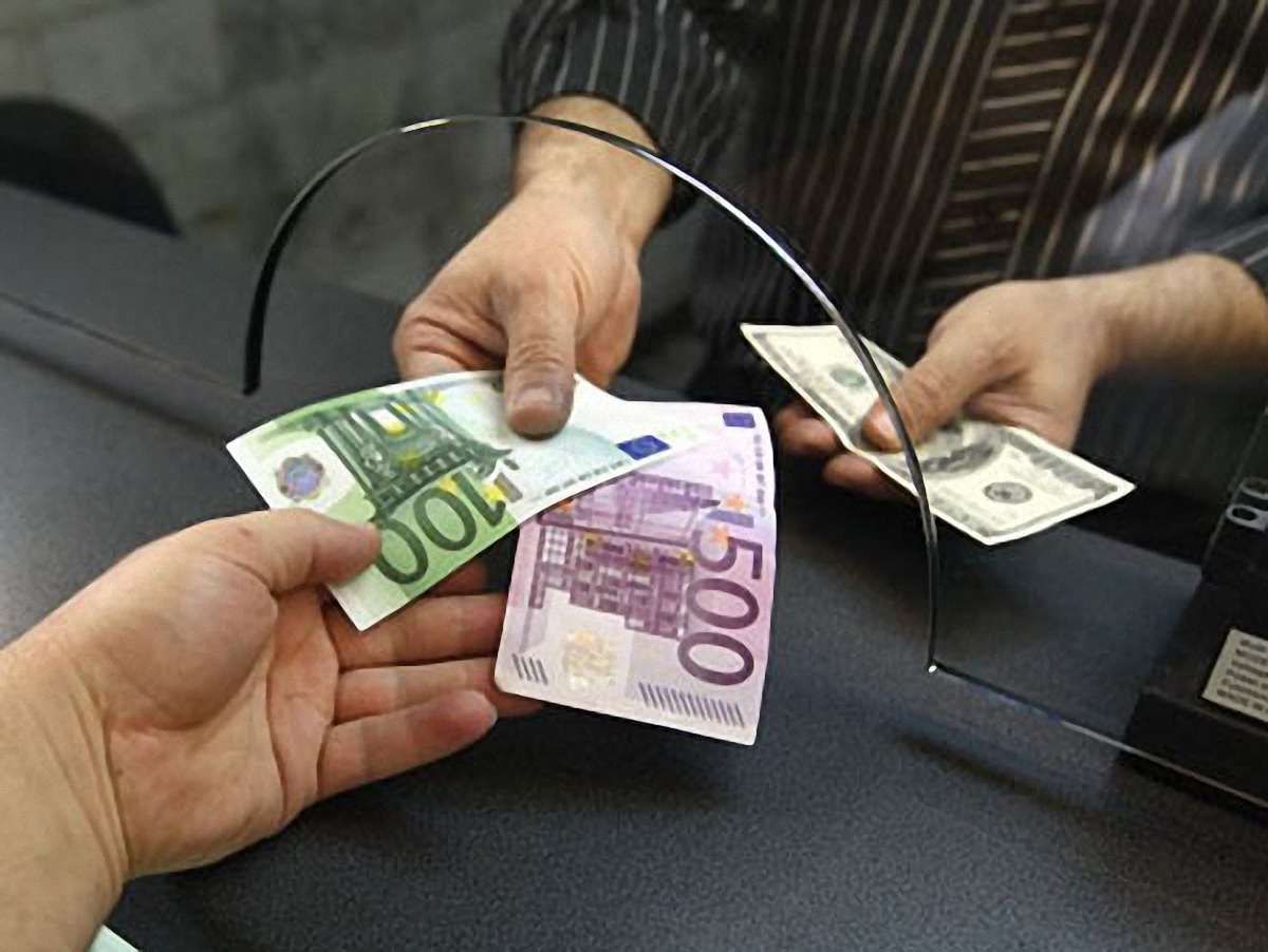На Львівщині викрито мережу нелегальних обмінників