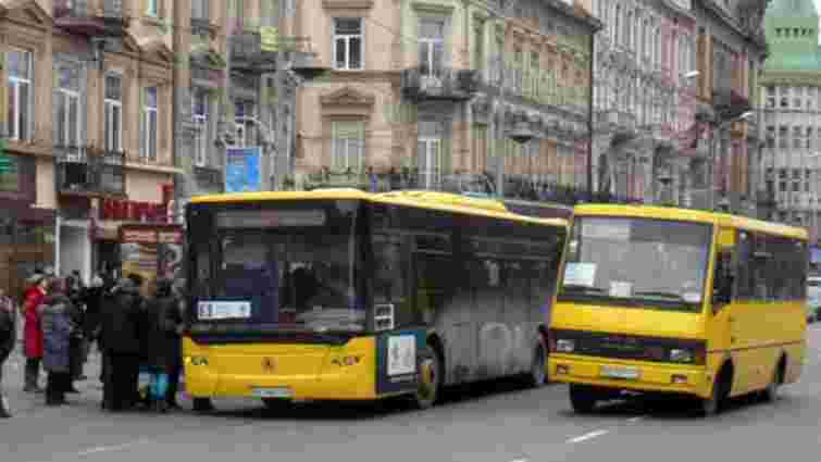 Нову транспортну схему Львова просять розмістити на білбордах і зупинках