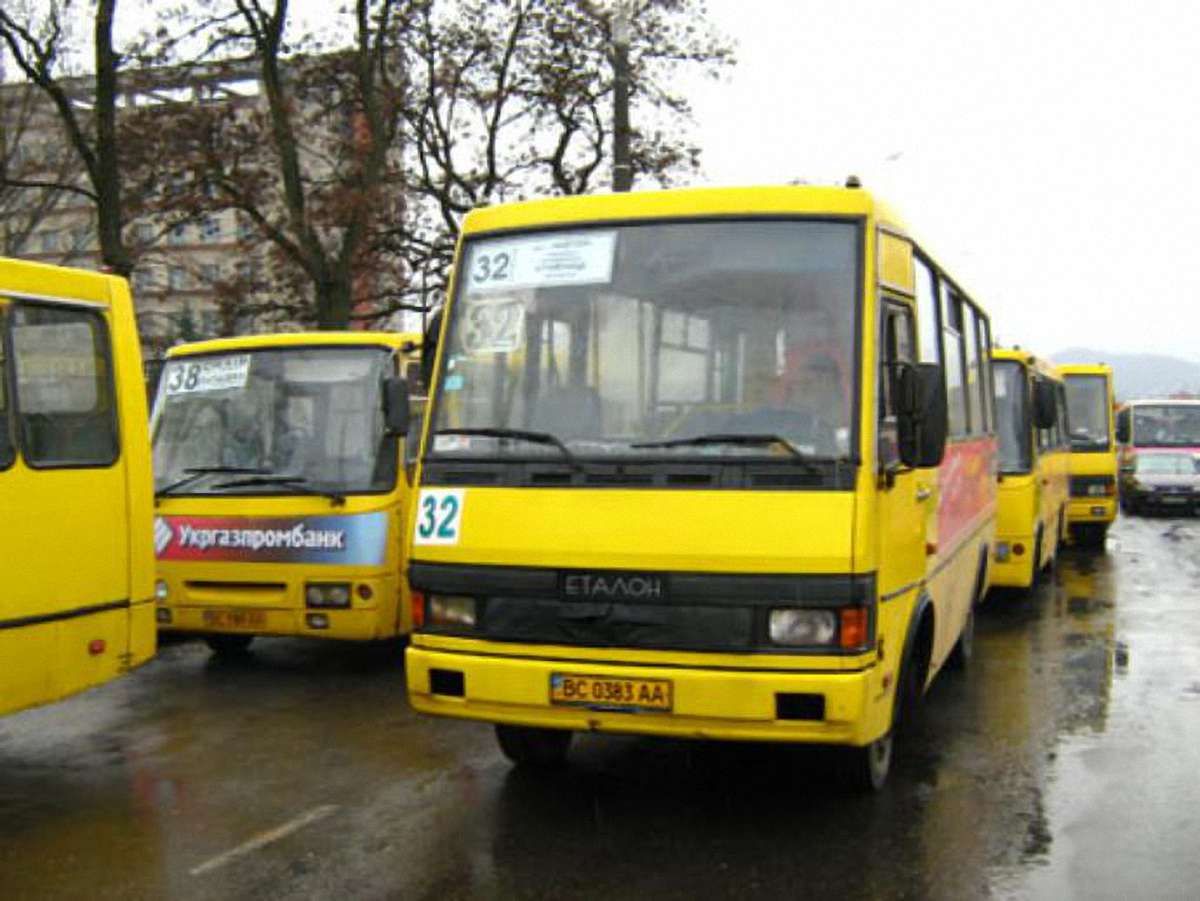 Львів’ян просять надсилати відео з недотриманням схеми руху
