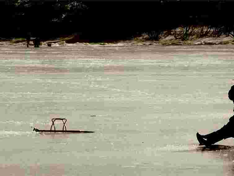 На Волині провалилось під кригу троє осіб