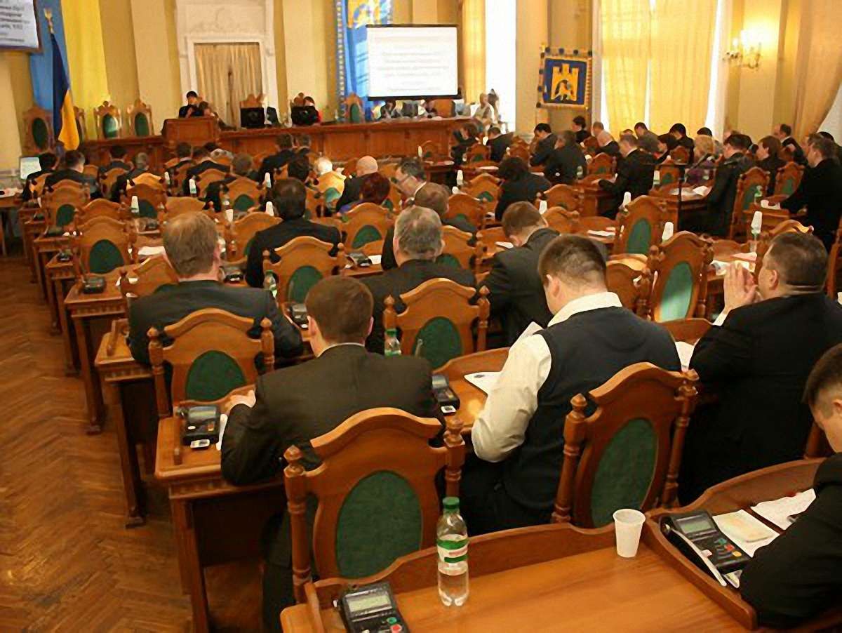 Депутати подолали вето мера щодо "Львівського іподрому"