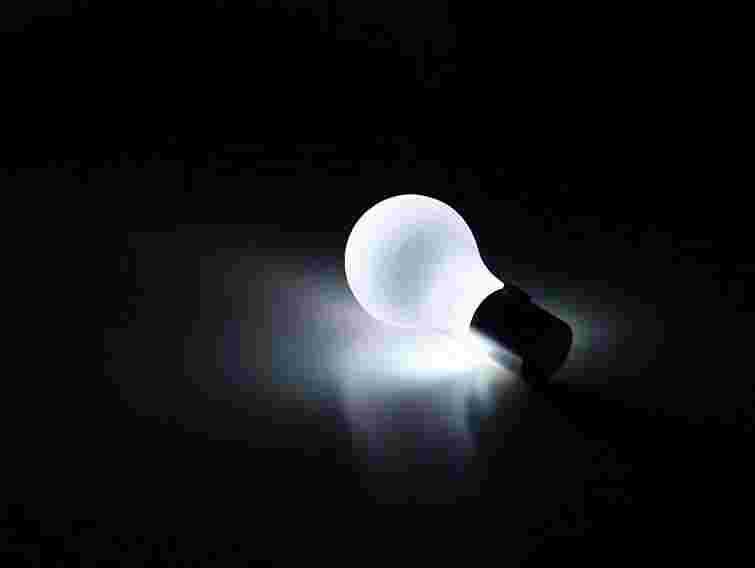 Декілька вулиць Львова залишилися без електропостачання