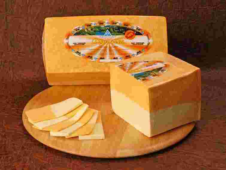 В українському сирі росіяни виявили надлишок пальмової олії