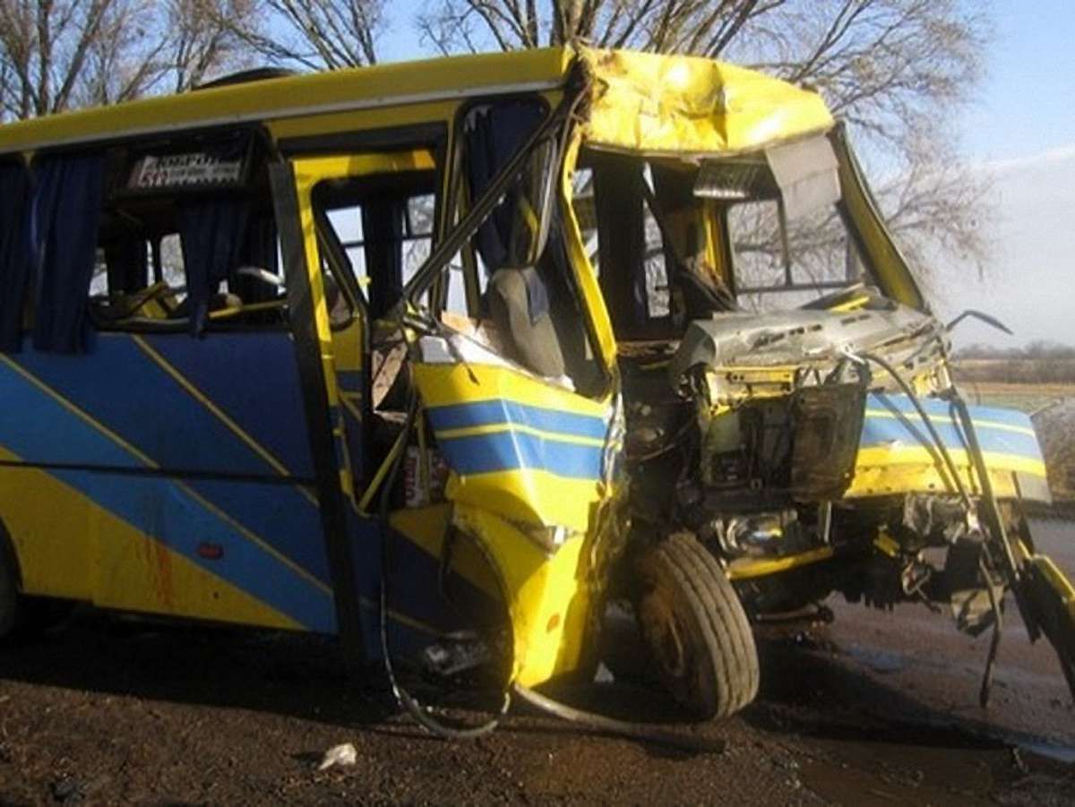 Названо причину аварії автобуса з 25 травмованими