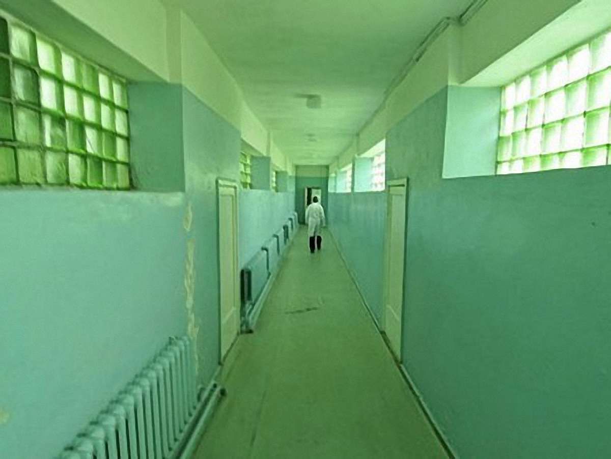 Польського прокурора, який намагався застрелитися, відправили до психлікарні