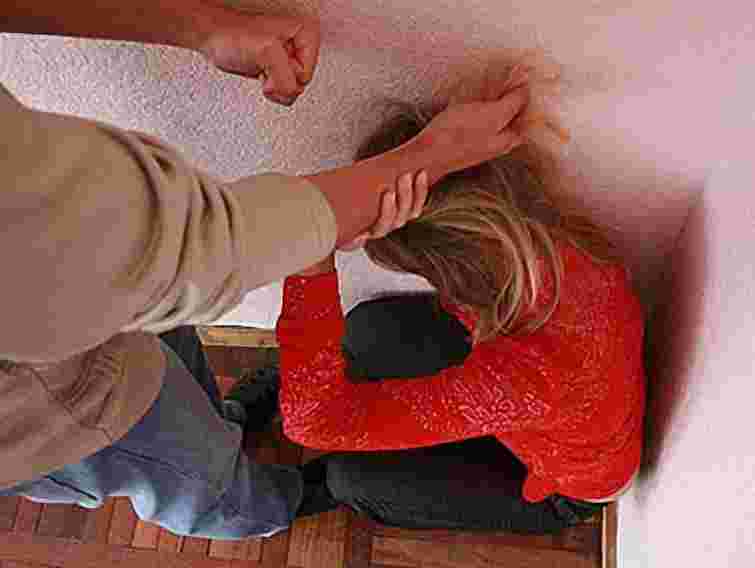 На Львівщині викрили банду, що змушувала жінок до проституції