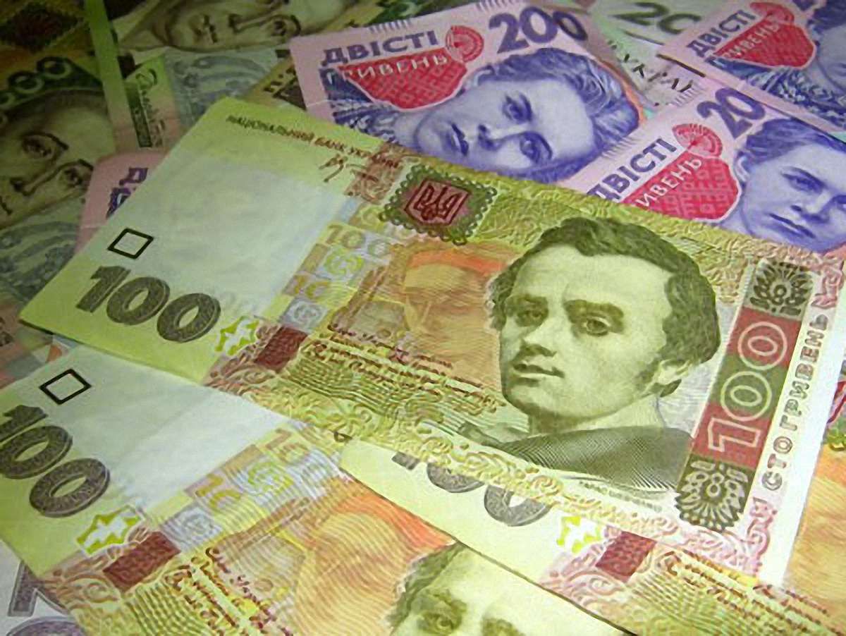 Юрист сільради вимагав 9 тис. грн за приватизацію ділянки