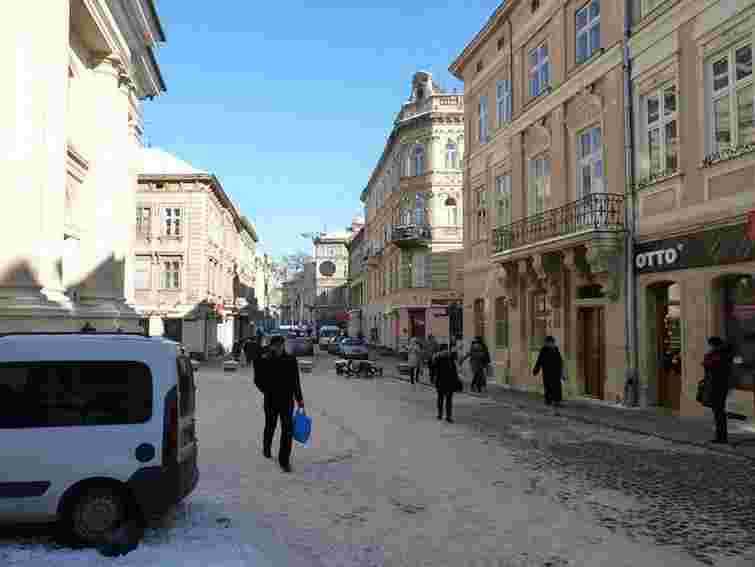 У центрі Львова обікрали пункт обміну валют