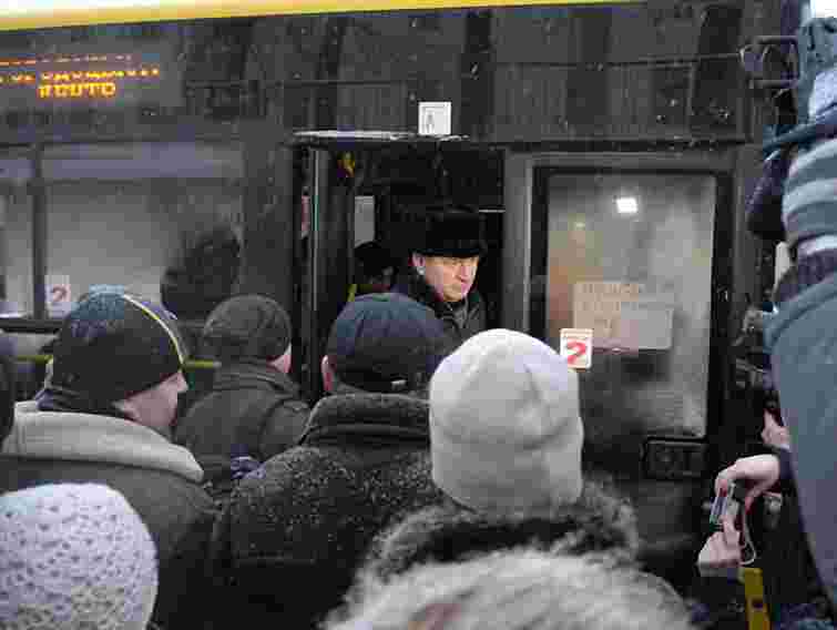 У Львові один з автобусів №2а їздить на літніх шинах?