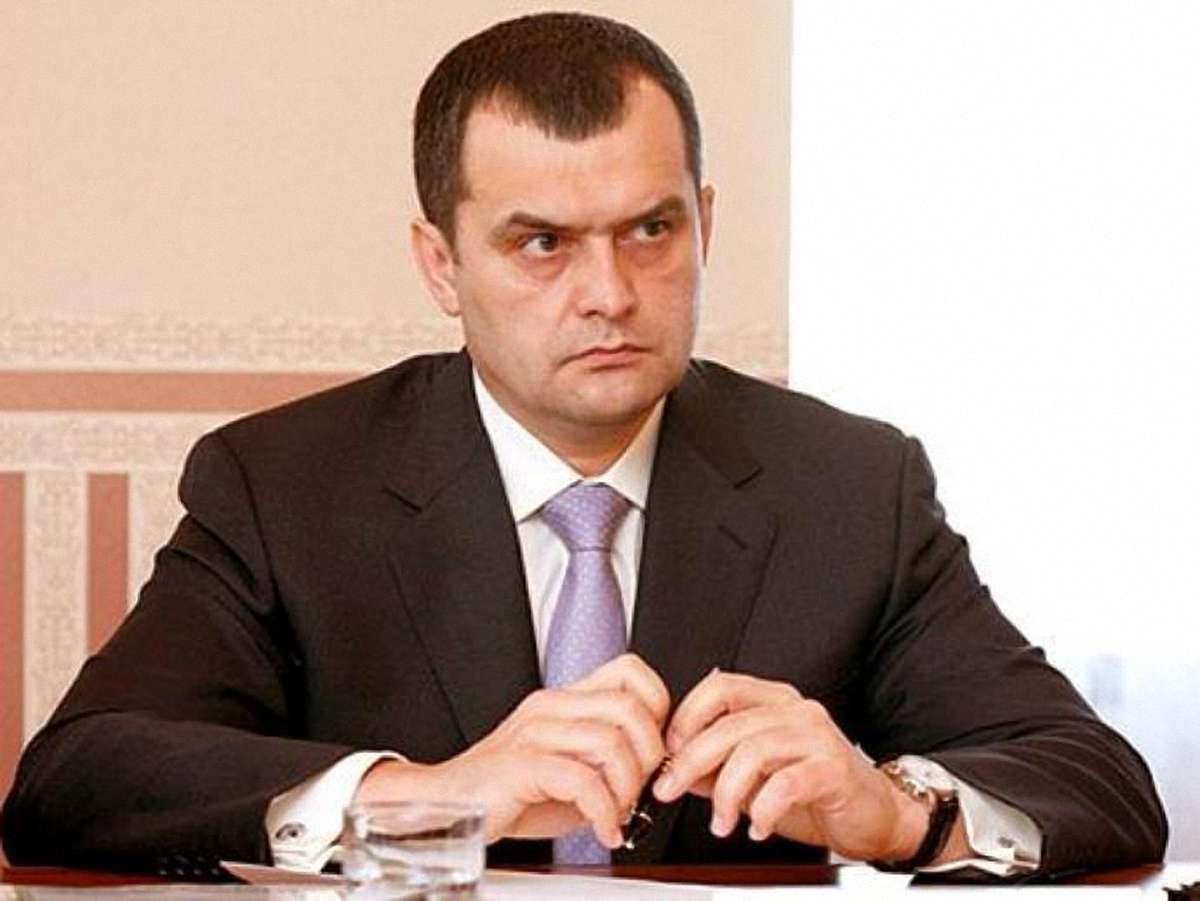 Захарченко жорстко каратиме міліціонерів за хамство