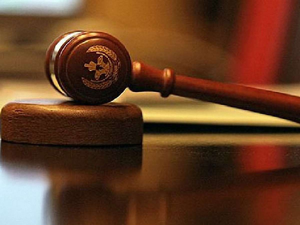 Шахраїв, які обдурили державу на 15,5 млн грн, засудили на 8 років