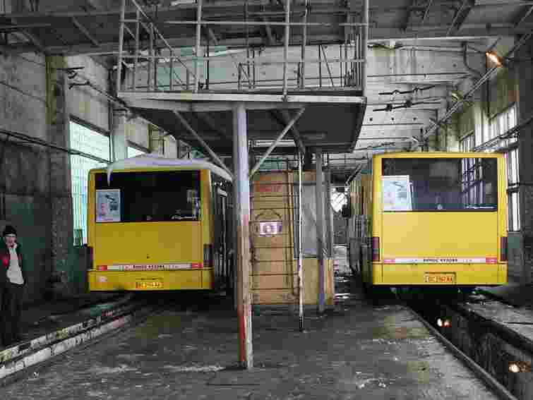 У Львові ще один автобус ЛАЗу зійшов з рейсу через поломки