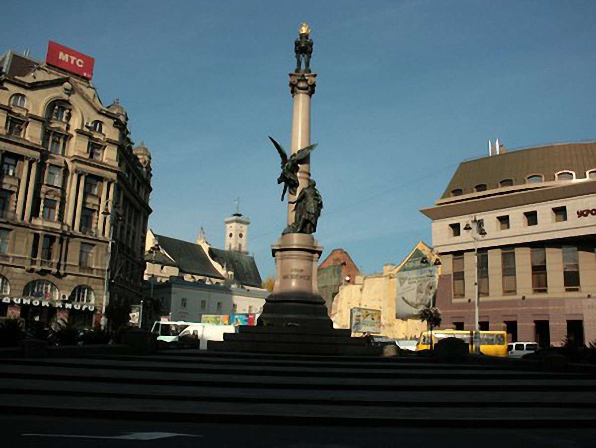 У Львові хотіли б жити більшість користувачів соцмереж, - опитування