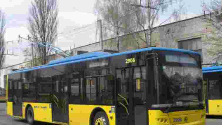 У Львові додали два тролейбуси на маршрут №2 