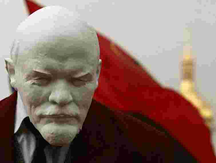 Комуністи закликають жителів Західної України вшанувати Леніна