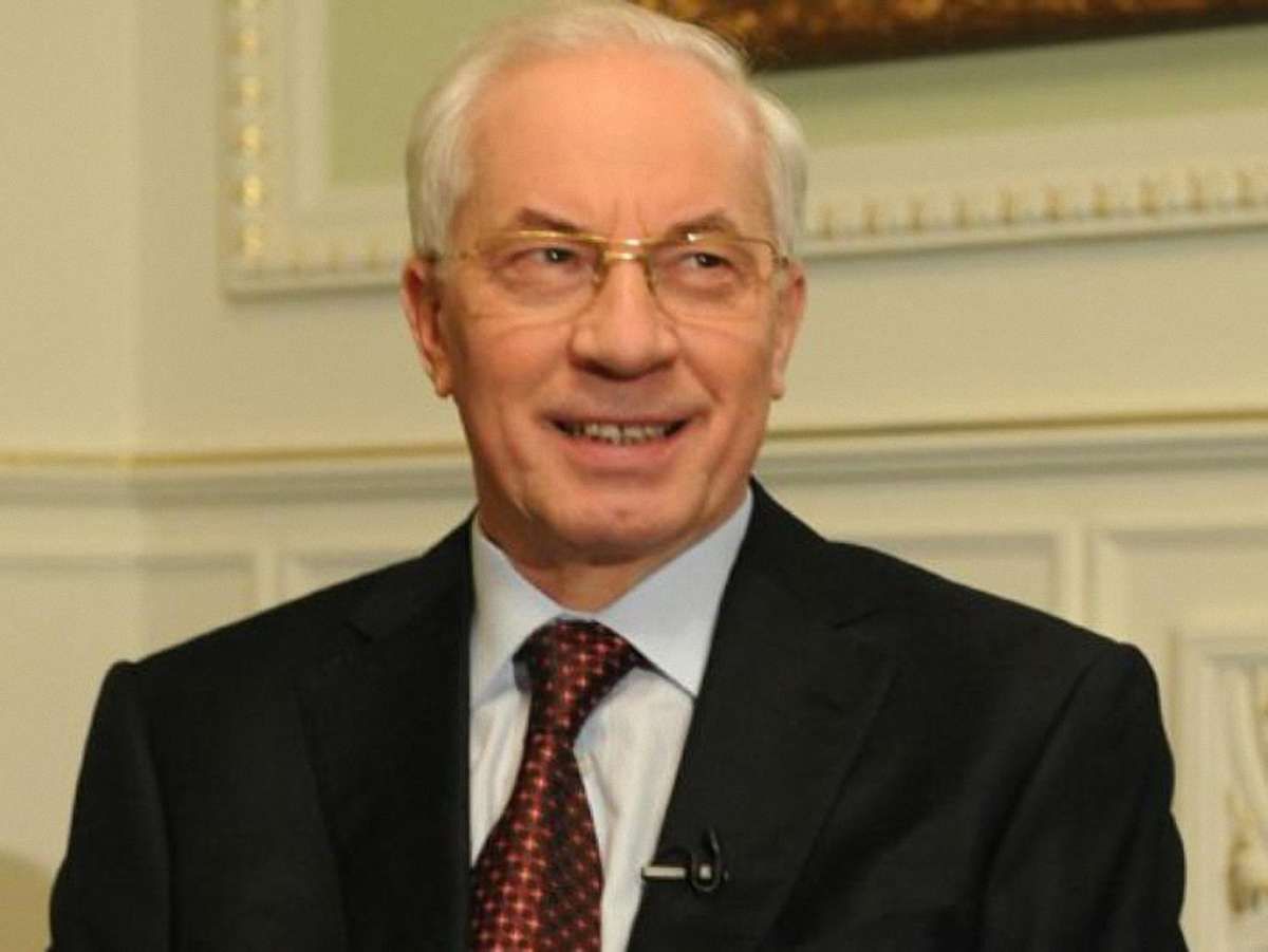 Азаров: Односторонніх поступок у газових переговорах не буде