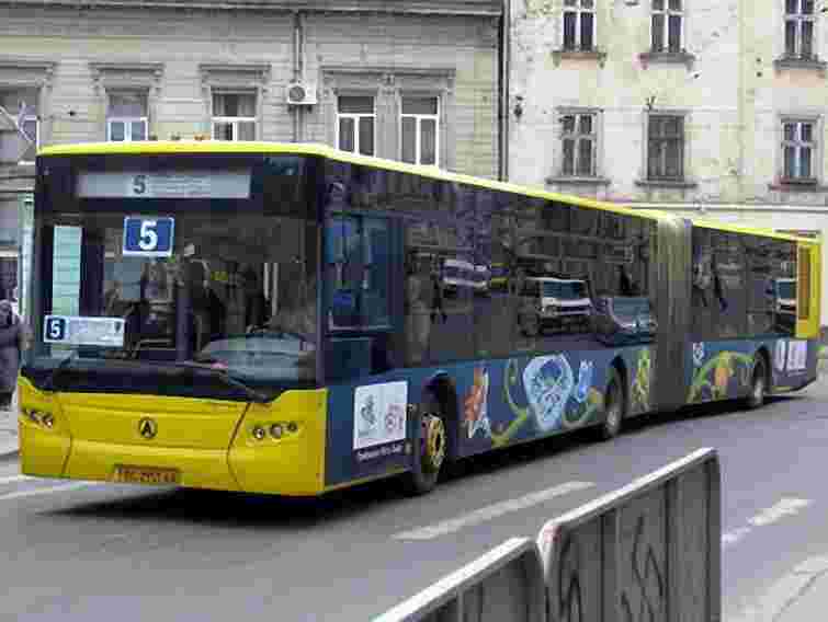 Сьогодні у Львові на маршрути не виїхали 9 автобусів