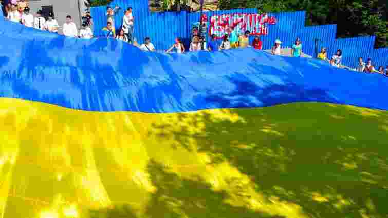 У День соборності береги Дніпра поєднає двохсотметровий прапор