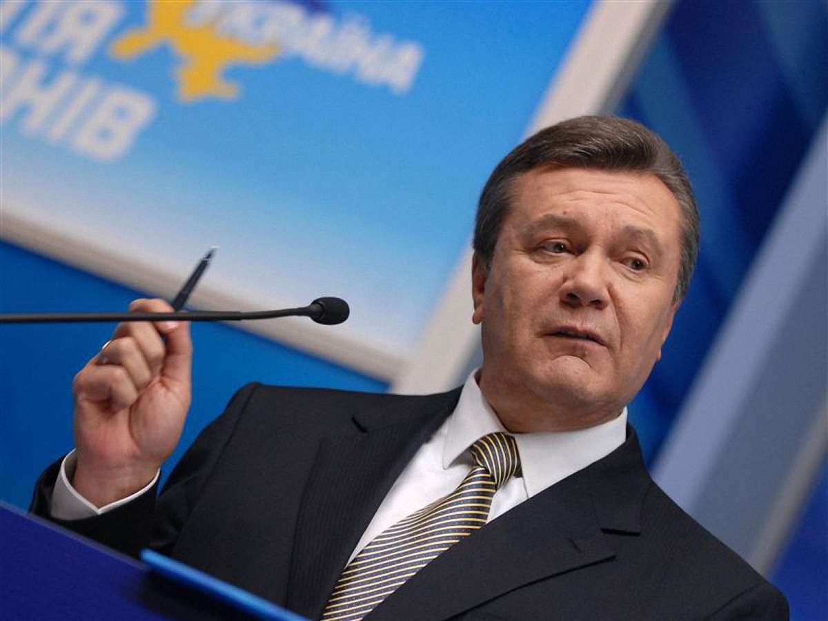 Янукович наголосив на невідворотності покарання за „кабальні угоди”