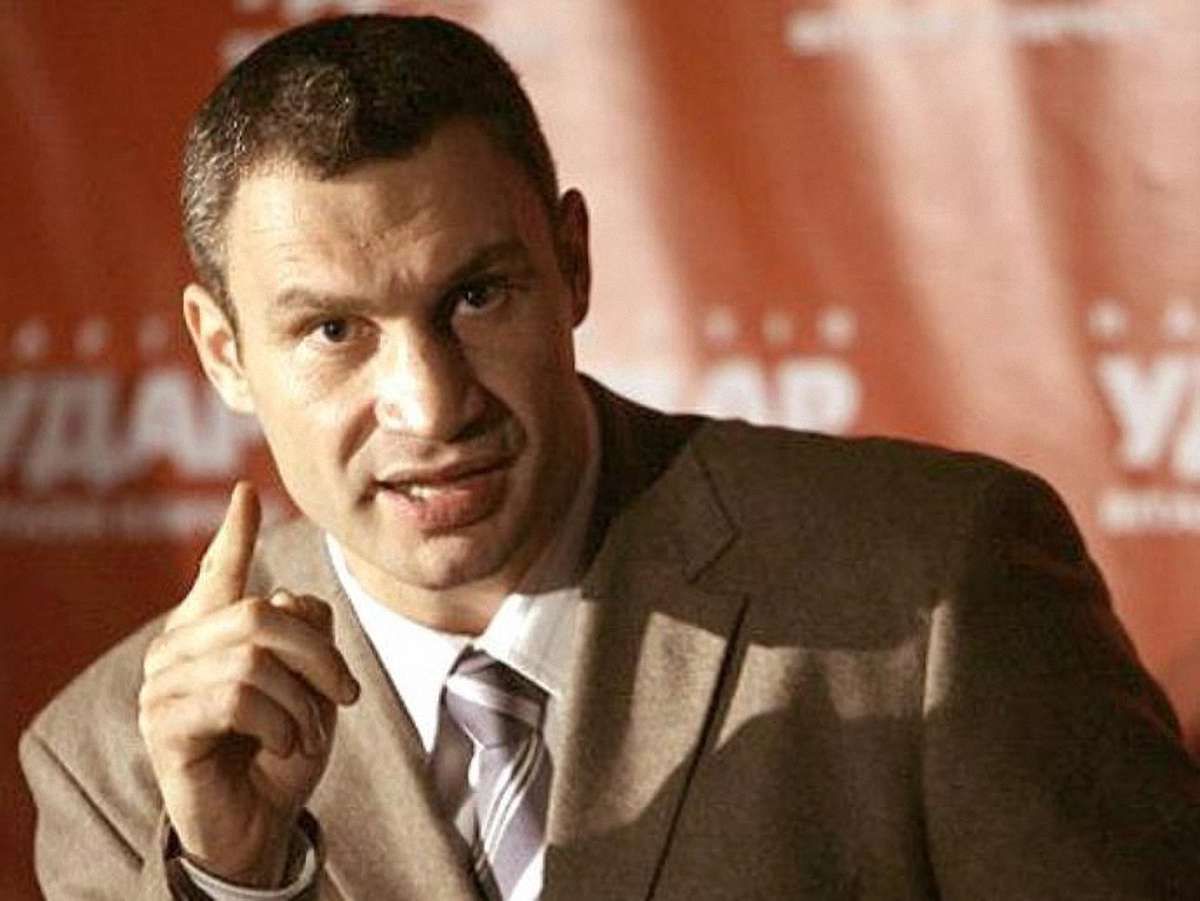 Кличко не вступатиме до КОДу попри угоду з опозицією