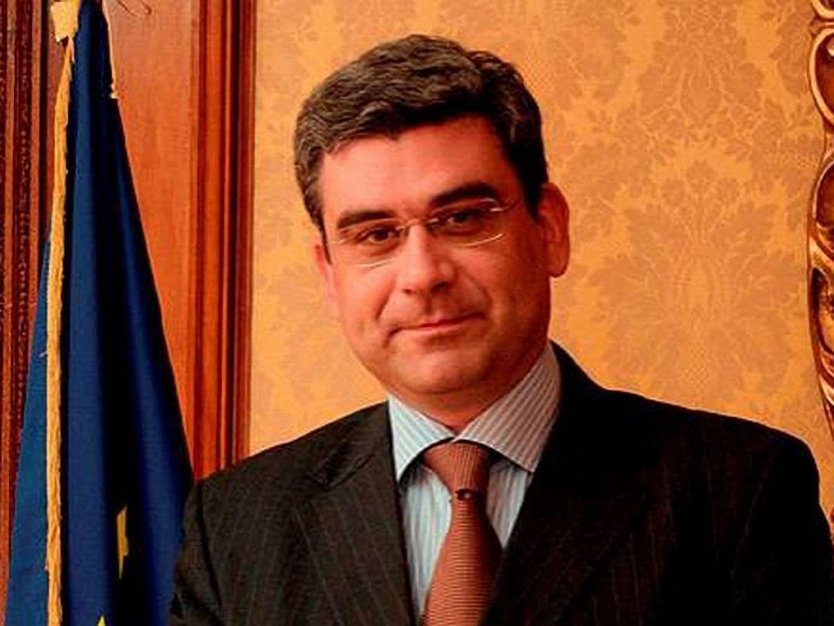 Міністра закордонних справ Румунії звільнили за лайку у блозі