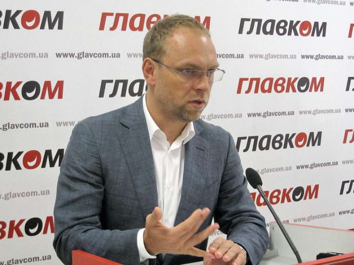 Власенко розповів, чому прискорили судовий процес над Луценком