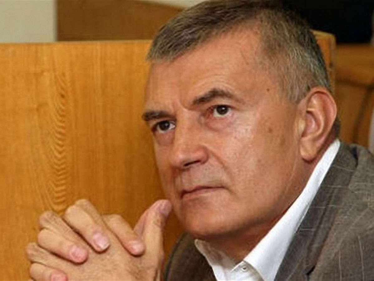 Захист Луценка шукатиме правди спершу в українських судах