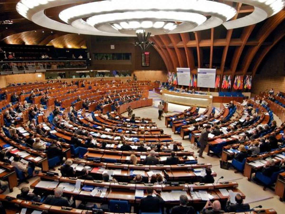 ПАРЄ стежитиме за ситуацією в Україні. Текст резолюції
