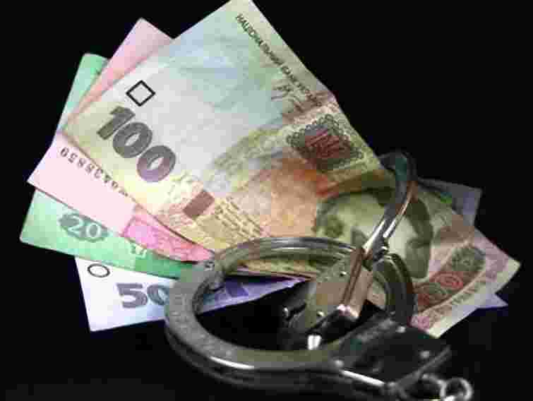 На Львівщині службовця впіймали на 2 тис. грн хабаря