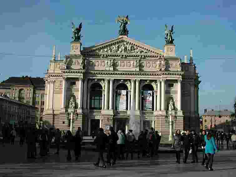 Львівська опера замовила гарячої води на 960 тис. грн