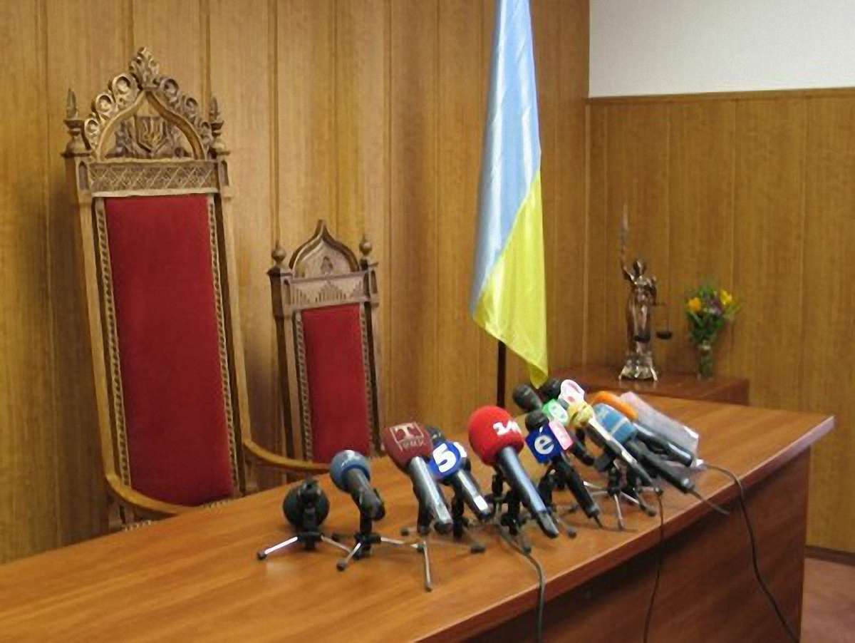 В Азарова обіцяють допустити журналістів до чиновників