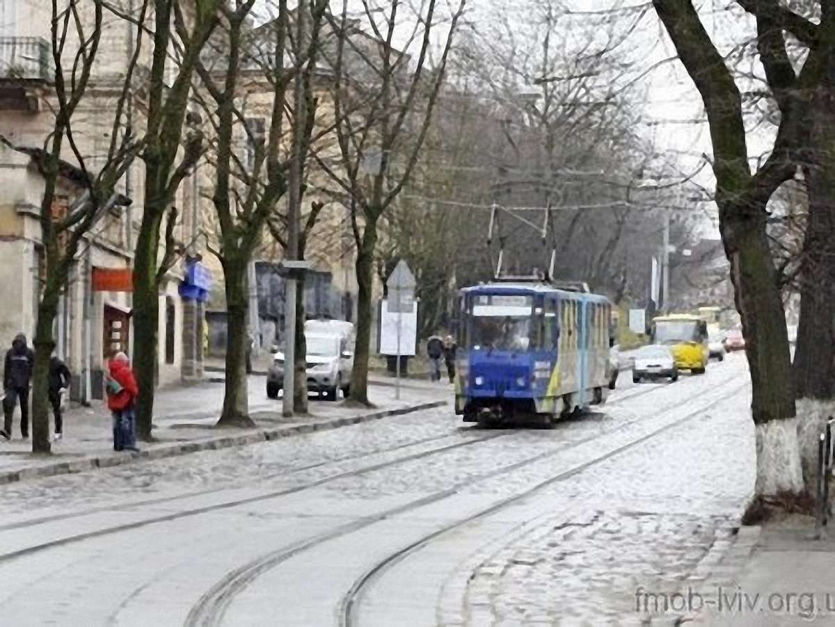 У Львові відновлять трамвайні зупинки, що зникли після ремонту