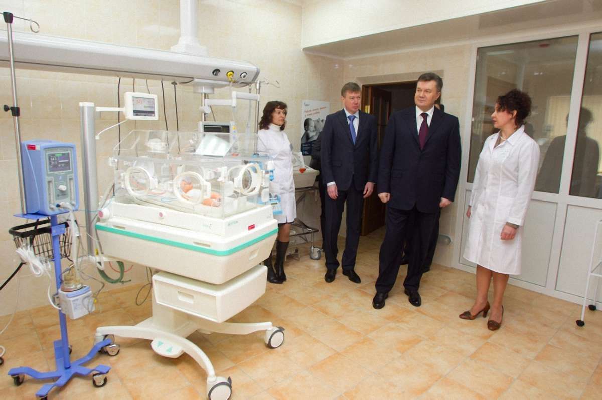 Янукович обіцяє збільшити фінансування охорони здоров’я