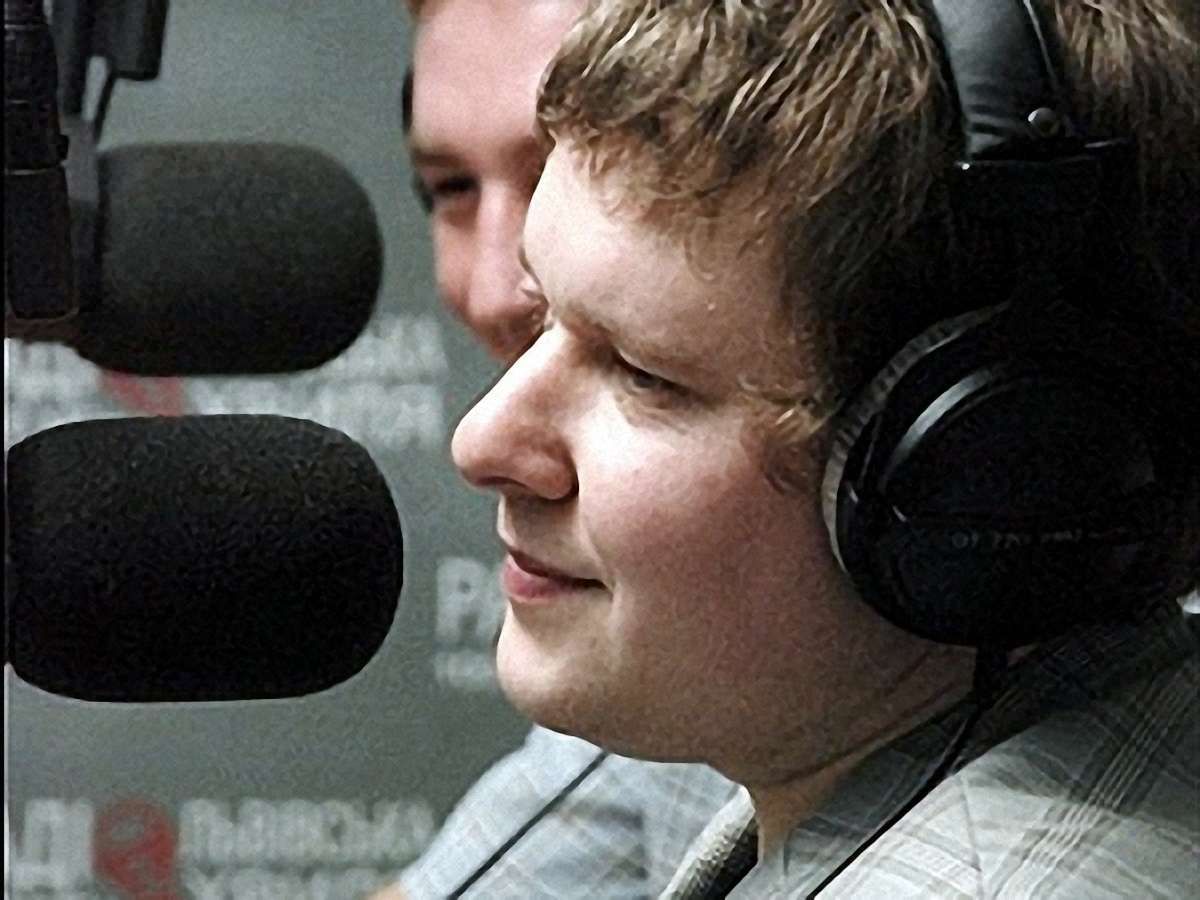 У Львові радіоведучого зняли з ефіру за вірші Винничука, - ЗМІ