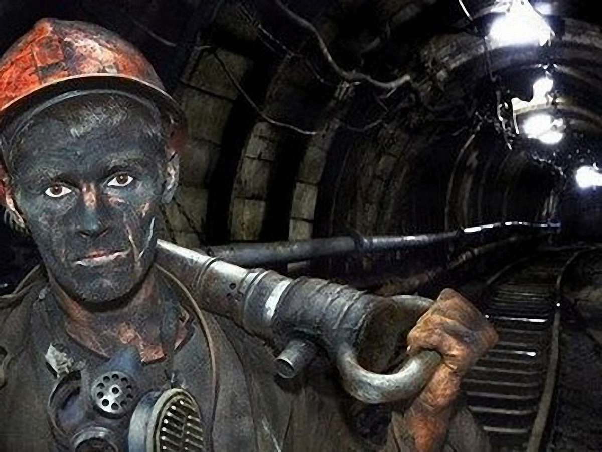 4 гірників, заблокованих у шахті ім. Румянцева, вивели на поверхню